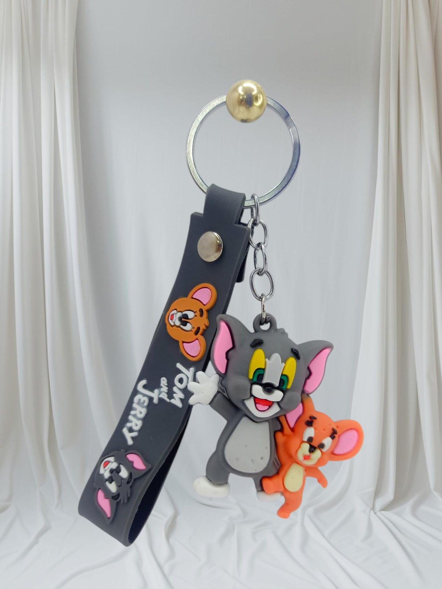 RF REDFOXX Tom and Jerry 3D Rubber Keychain with Strap, Metal Key Ring Car Pendant, Kids Cartoon Character Design